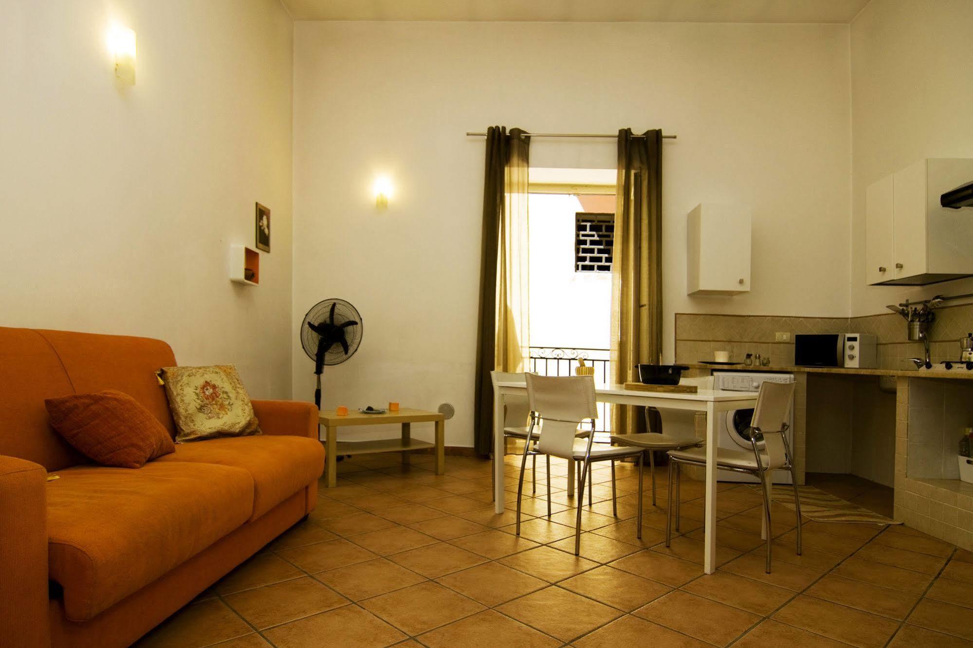 דירות פלרמו Casa Bellini מראה חיצוני תמונה